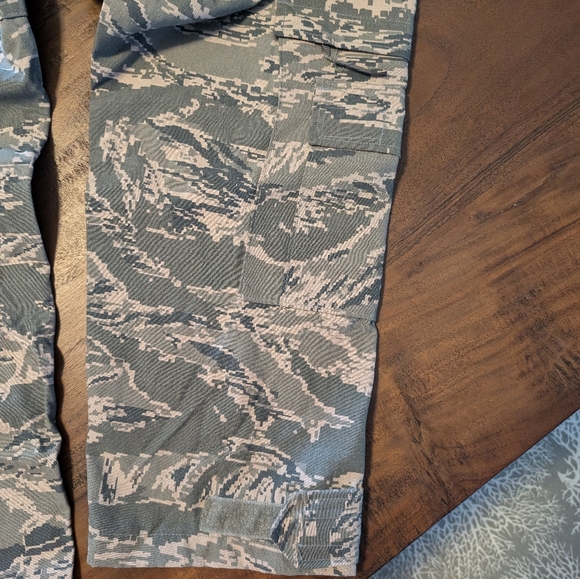 U.S. Air Force Tactical Flight Duty Trouser, Digital Camo - Picture 9 of 11